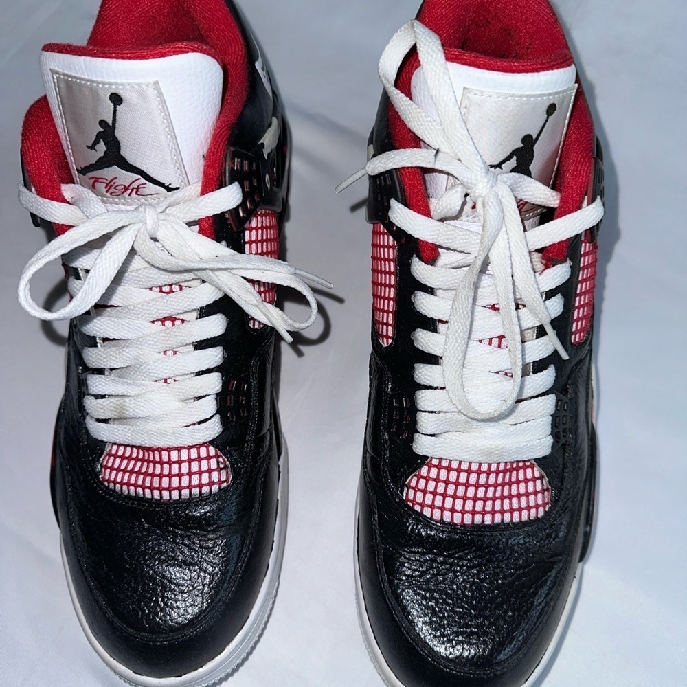AIR JORDAN COSTUME PAINTED SNEAKERS - Picture 3 of 8